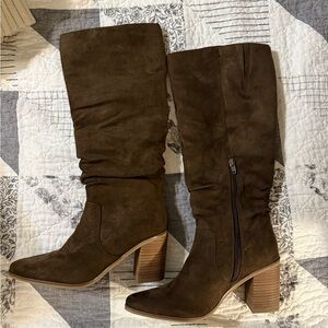 Elegant Brown Heeled Boots for Women